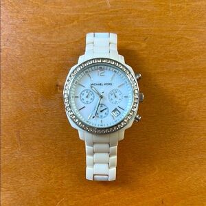 Michael Kors White Watch with Silver Accents and Jems